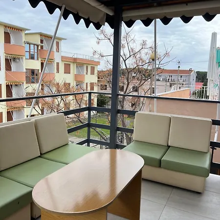 040 Appartement Velipojë
