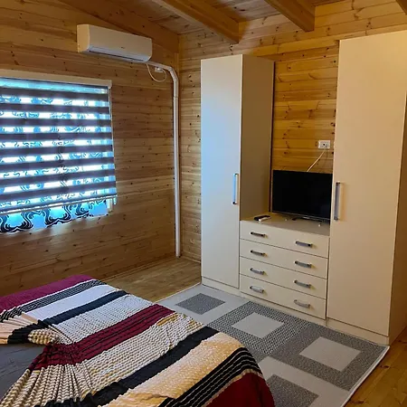 040 Velipojë